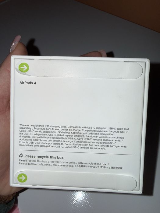 vand airpods pro 3 si airpods 4