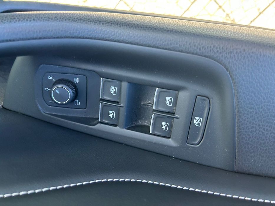 Volkswagen Passat VW Passat B8 Sedan TDI 4x4 200 CP DSG Finanțare GARANȚIE