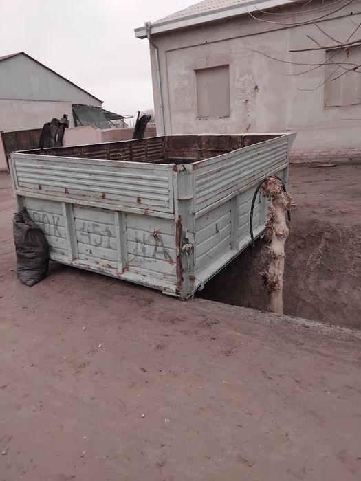 Zil  zernavoz kuzov sotiladi