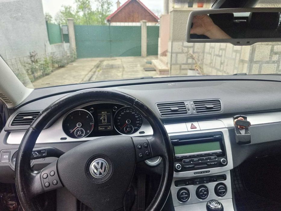 Vând Volkswagen Passat B6 4Motion, motor 2.0 TDI Common Rail CBAB