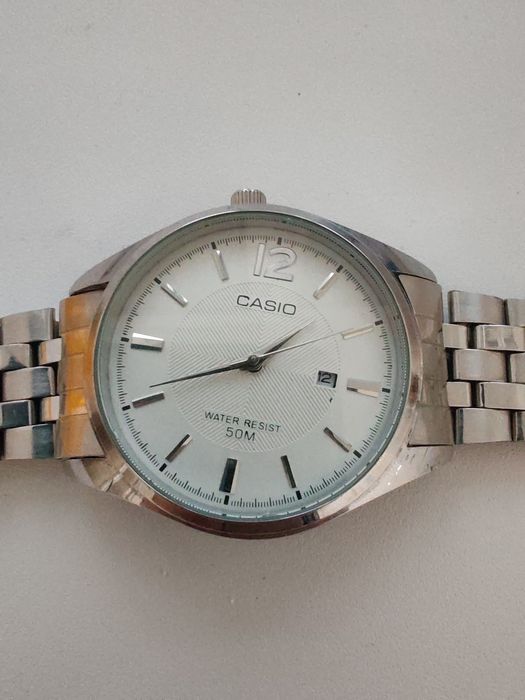 Продам мужские часы casio за 9000