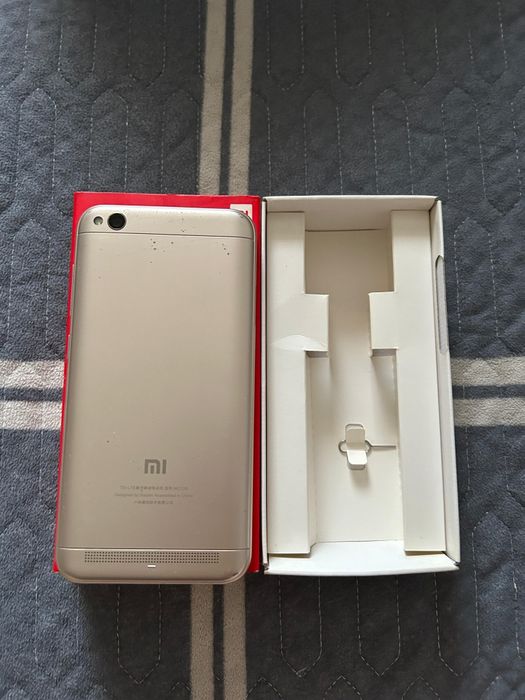 Продам Redmi 5A 3/32 Гб