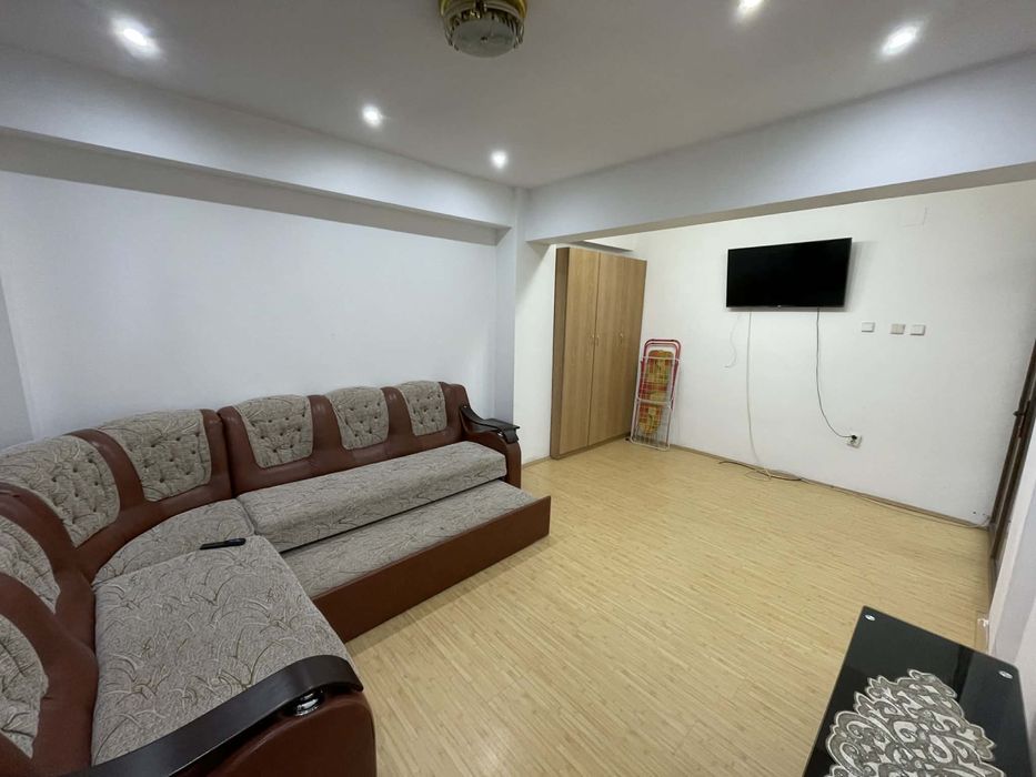 Apartament 2 camere + parcare privata de inchiriat in craiova 680 lei