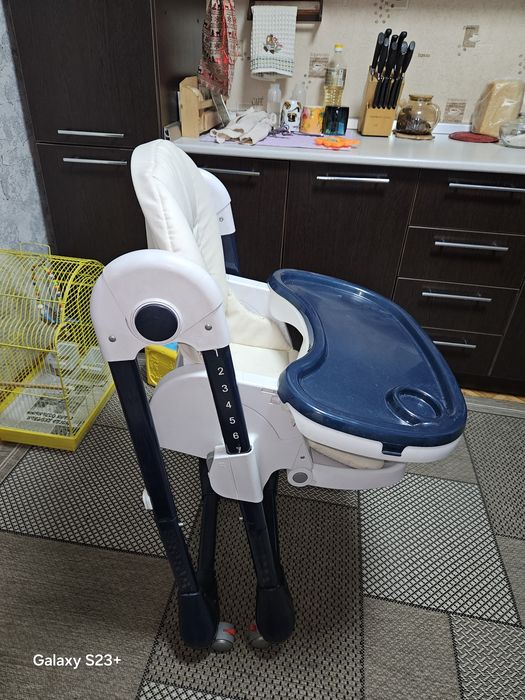 Стульчик для кормления