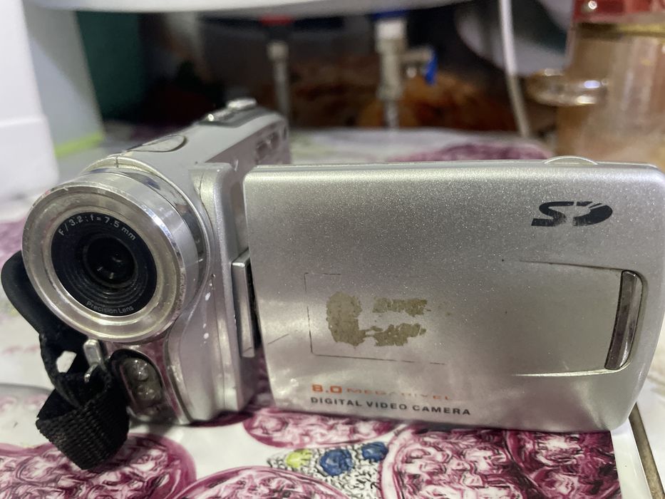 Продаю камеру ..