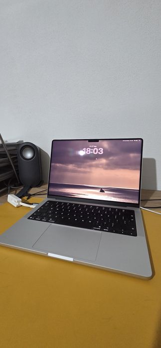 Macbook Pro M5, 2025