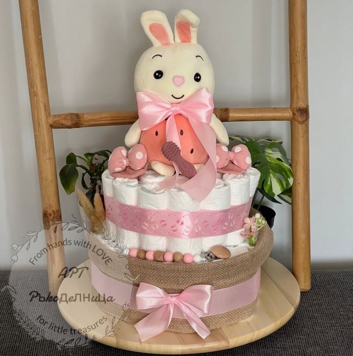 Торти от памперси на 2 етажа от “АРТ Ръкоделница”