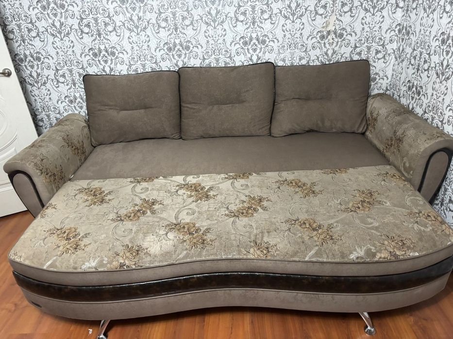 Продам Диван раскладной