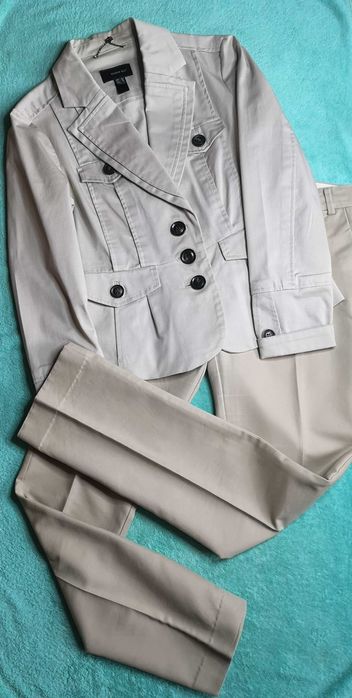 Фирменный женский костюм на весну. Размер 46-48.