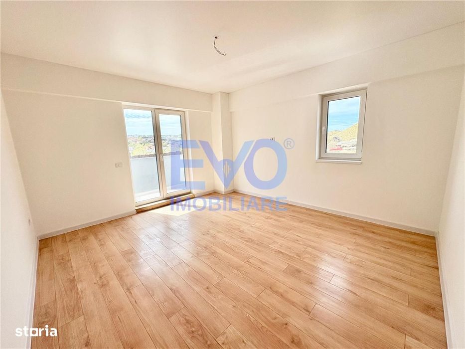 Apartament 1 camera de vanzare, decomandat, balcon, Pacurari, Iasi
