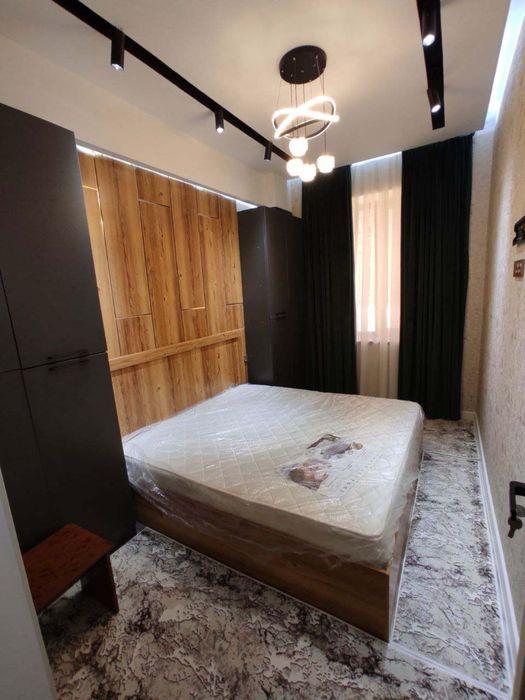 Сдаётся 2х комнатная квартира в центре