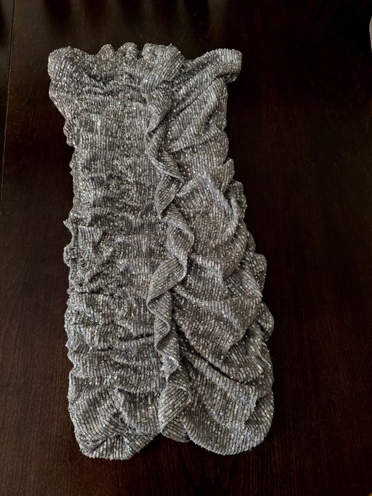 Рокля с пайети Zara