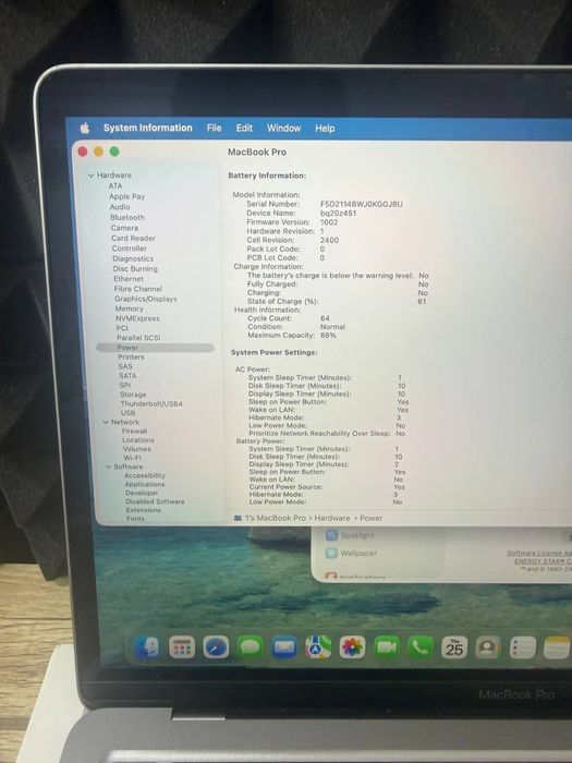 Macbook pro m1 8GB 256GB