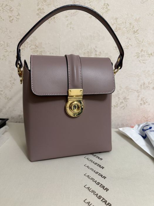 Продаю сумку кожаную