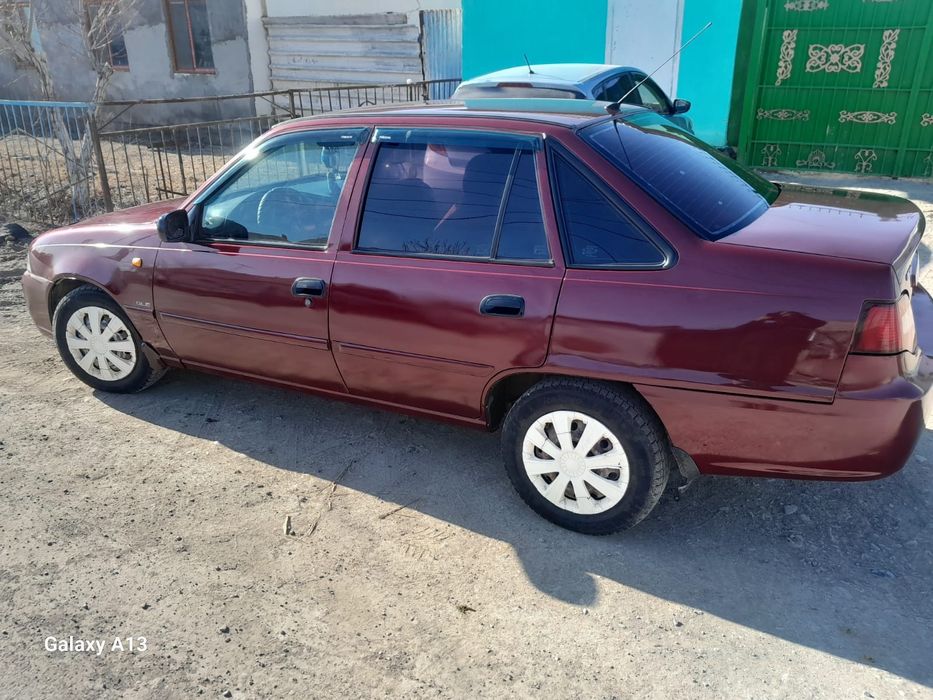 Машина сатылады дэу нексия