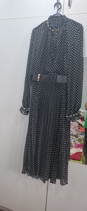 Женская одежда платья