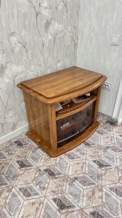 Тумбочка под телевизор.