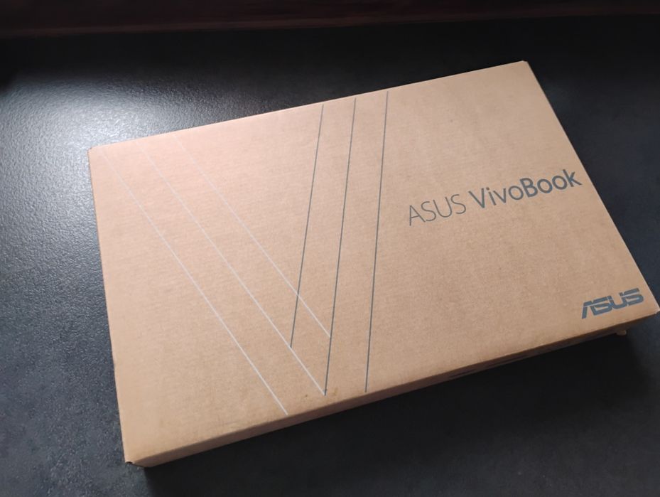 Laptop  Asus - OLED - Ryzen 5 - 5000serie - Rx Vega 7