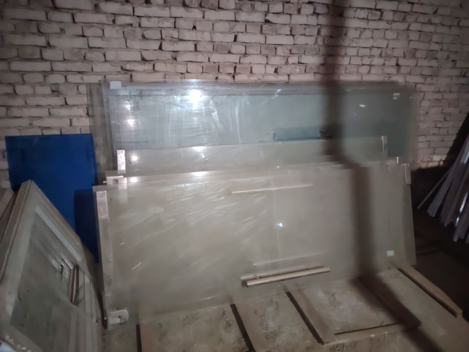 Kalyoni oynalar sotiladi