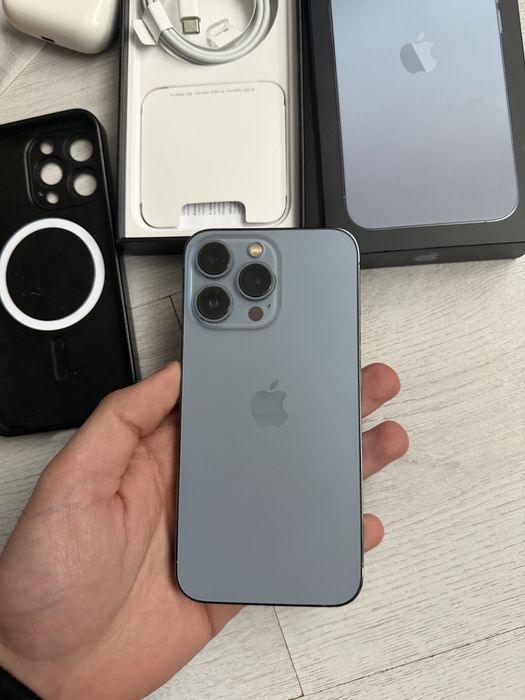 iPhone 13 Pro Sierra Blue | 128GB | Като НОВ + Airpods и Подаръци