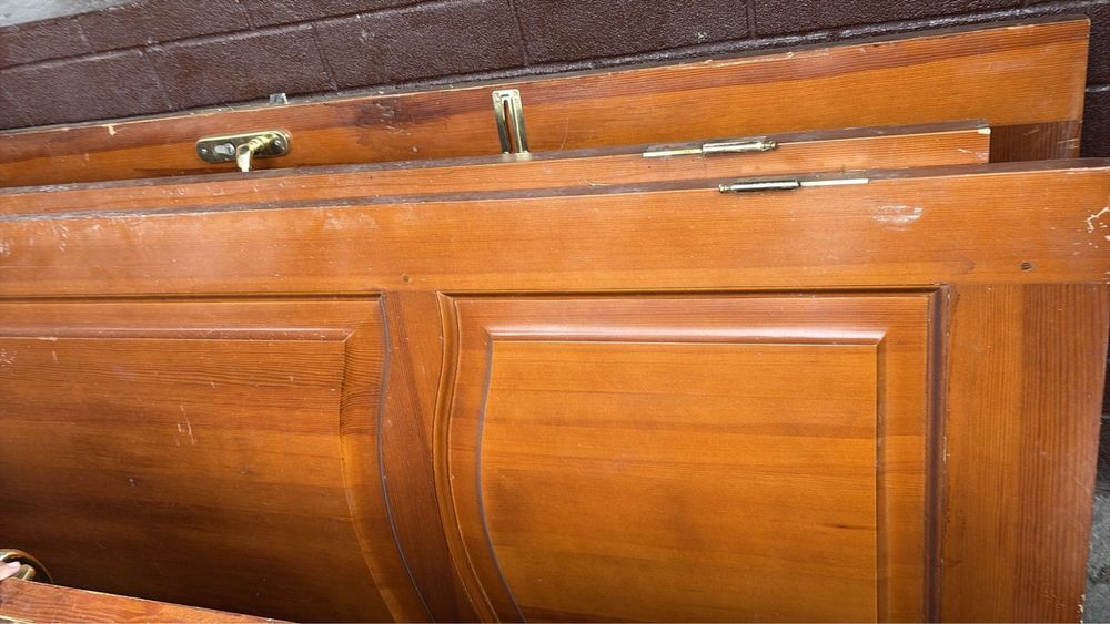 Продаю двери Б/у