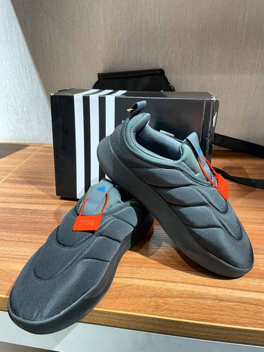 Adidas кросовка великан 45,46