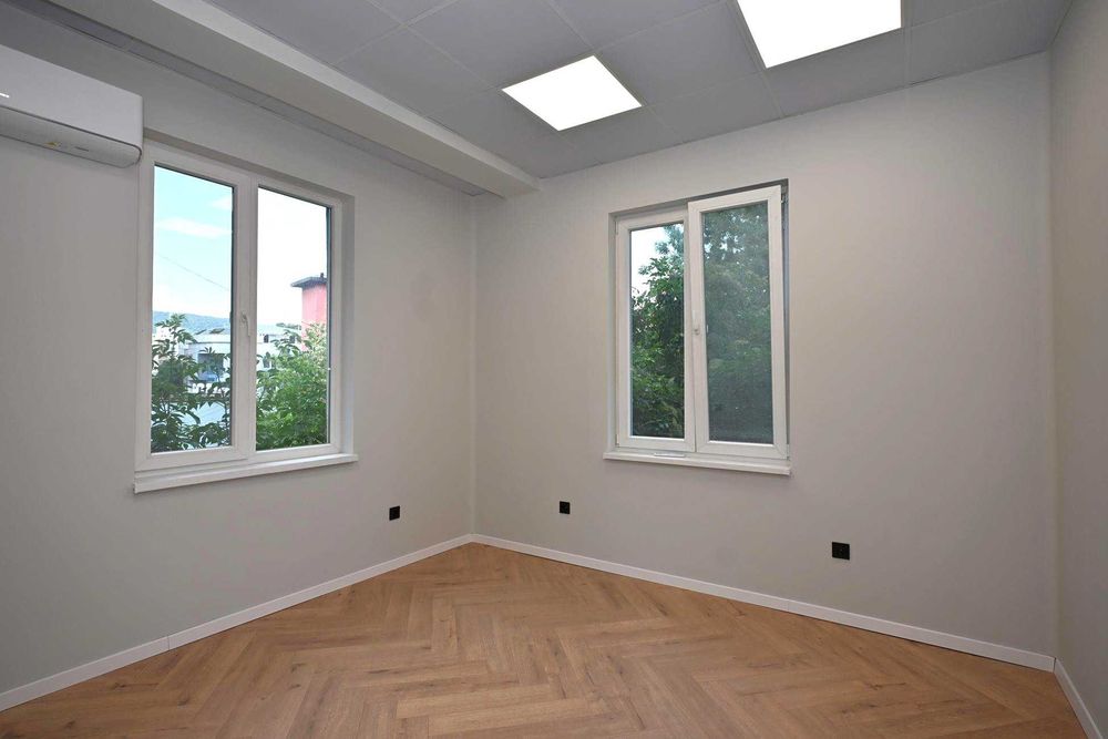 Дава се под наем Офис в Перник, Изток - 86 кв.м за 720 € - Снимка #7
