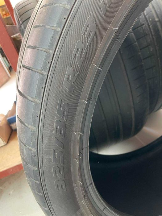 Pirelli P Zero 23'' 325/35/23 & 285/40/23