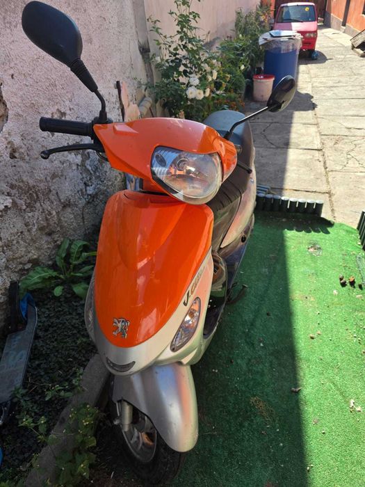 Scuter Peugeot 49