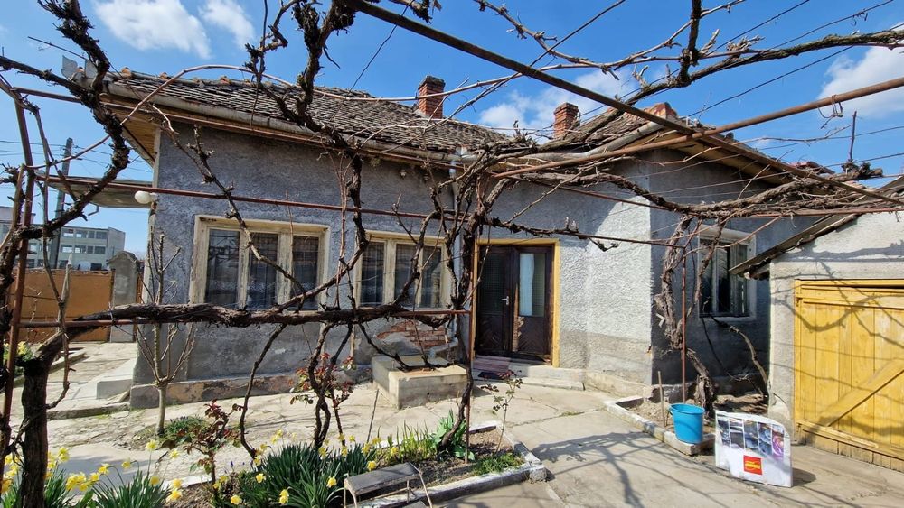 Casa cu gradina de vânzare, oraș Ineu, jud. Arad