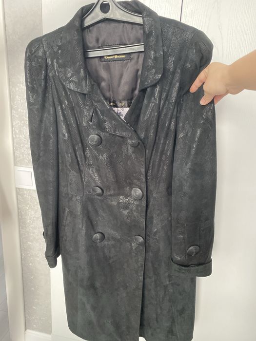 Продам плащ обувь