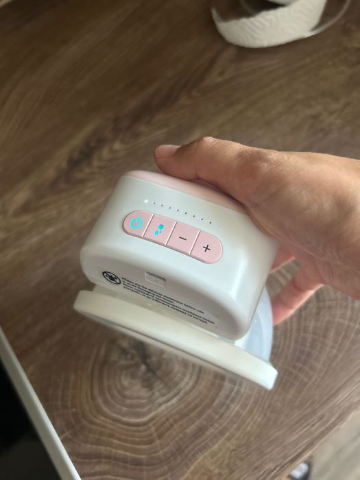 Lorelli handsfree помпа за кърма