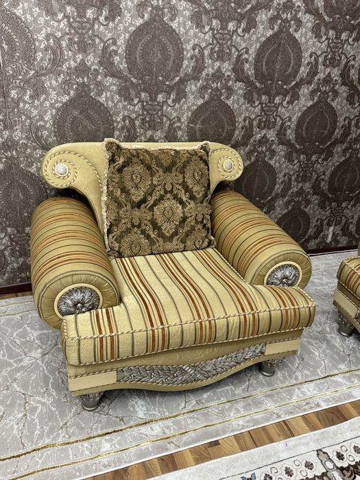 Продам диван 2 кресло  300000  б/у Алматы Торг