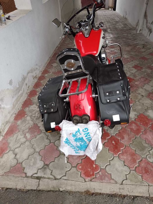 Kawasaki VN 800, pret 3500 euro