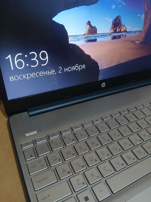 Novutbuk 8 oy kafolati bor