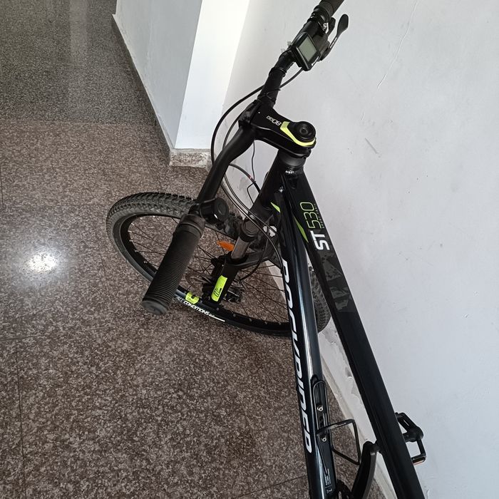 Bicicleta  Rockrider ST530