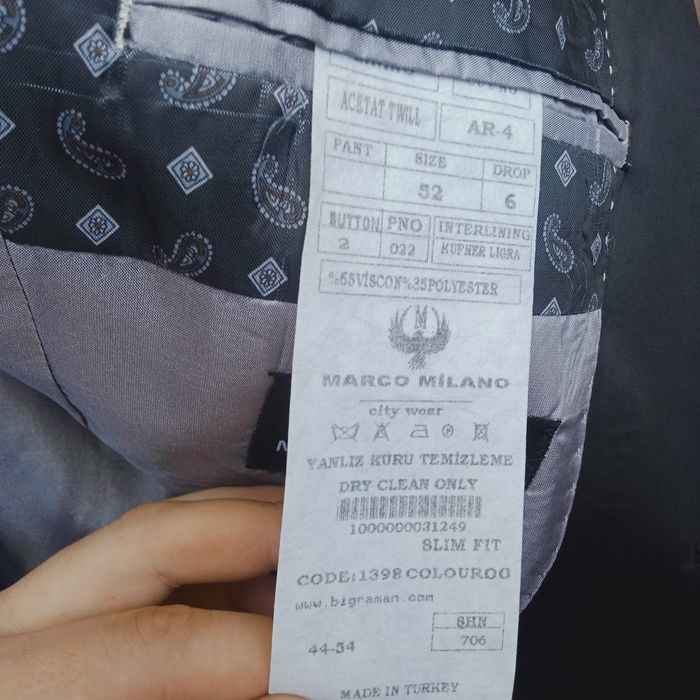 Продам костюм муж. 52размер .