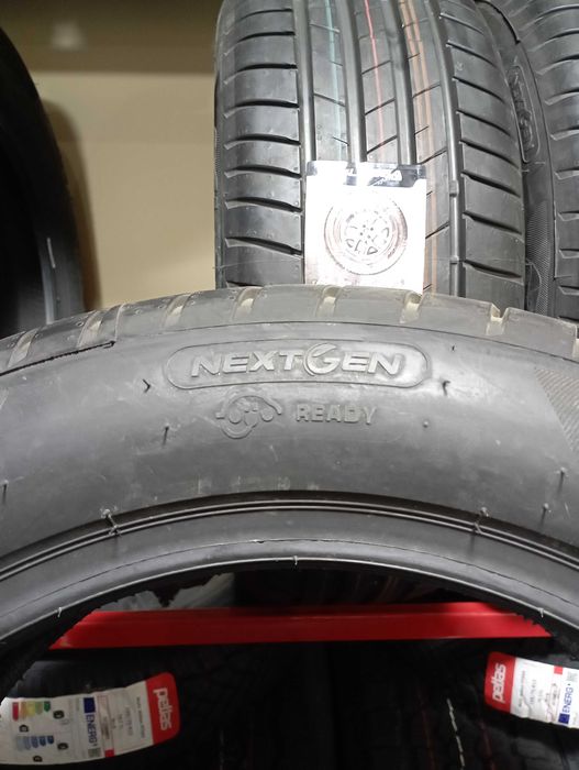 Lassa Revola 215/50 R17 95W XL