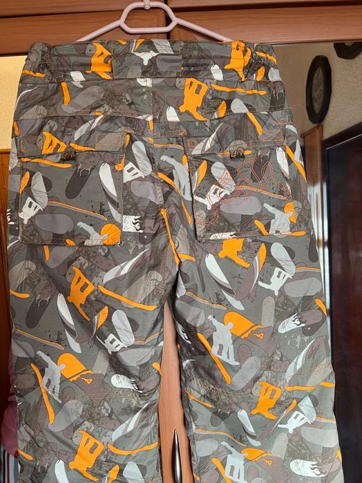 Юношески ски гащеризони