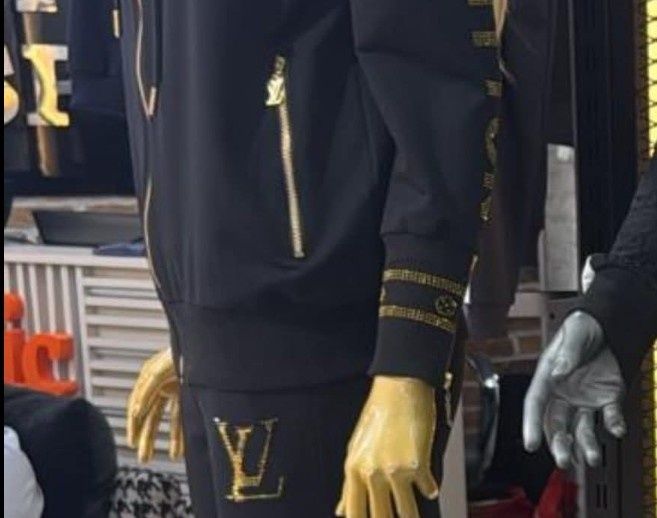 Treninguri dama Louis Vuitton, diverse mărimi, super calitate