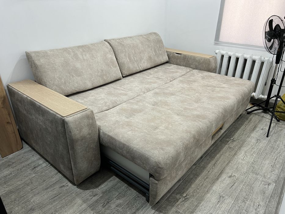 Продам диван 2.5 метра