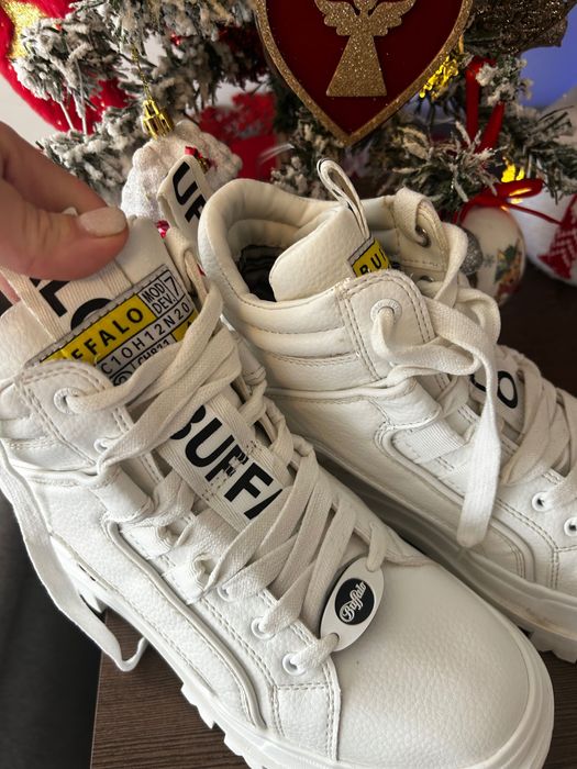 Боти Buffalo ( веган кожа ) перфектно състояние