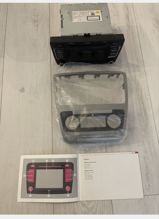 Rama pentru media player skoda