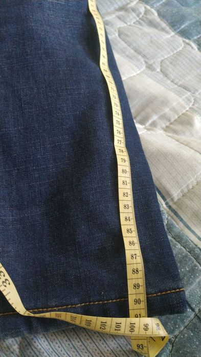 Продам джинсы подростковые