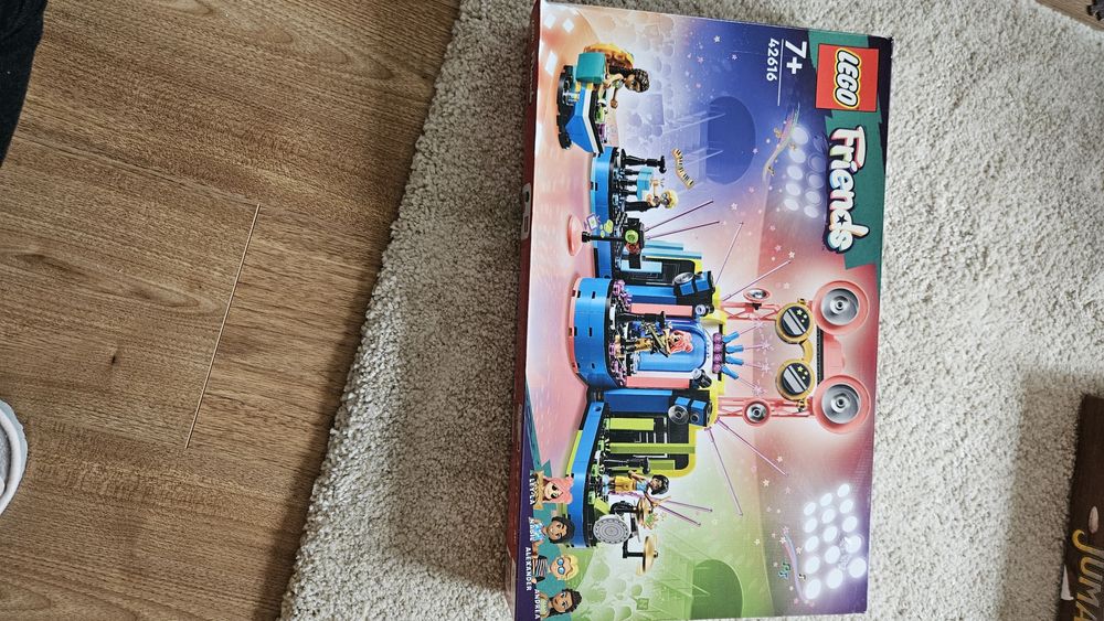 Vând lego 7 ani plus