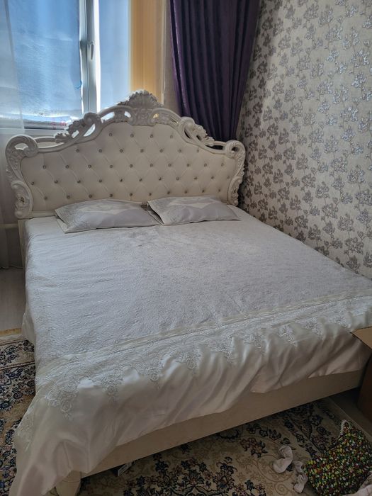 Спальная гарнитура сатылады