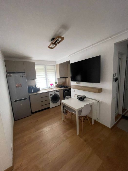 Vand apartament 2 camere