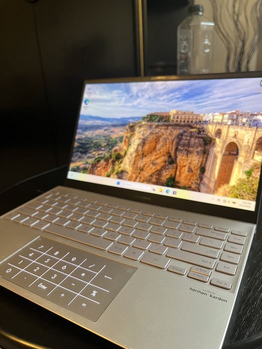 Asus Zenbook 13S OLED i5 gen 11
