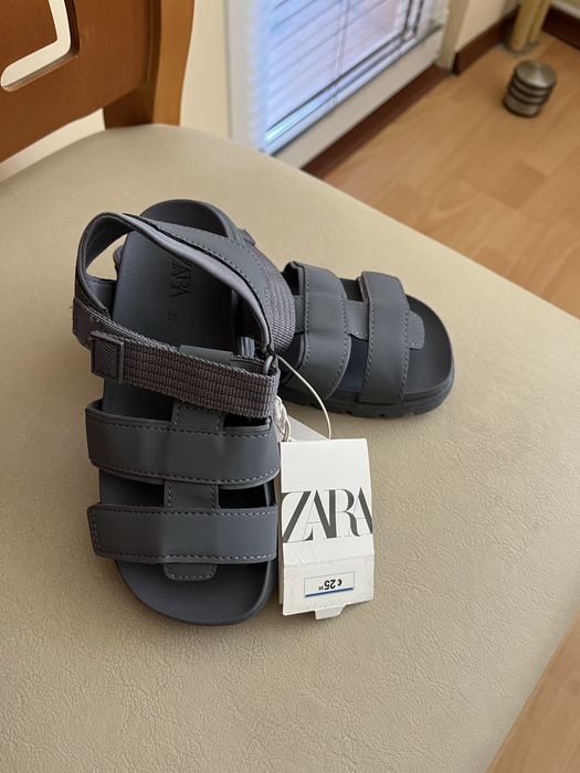 Сандали Zara 27 номер , домашни пантофи 24 номер Decathlon -НОВИ