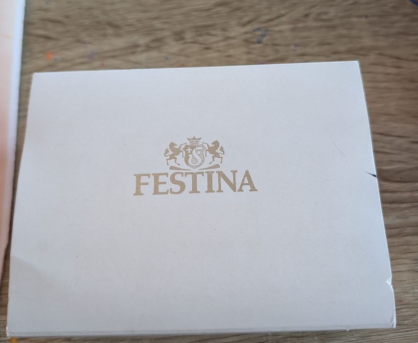 Ceas Festina damă